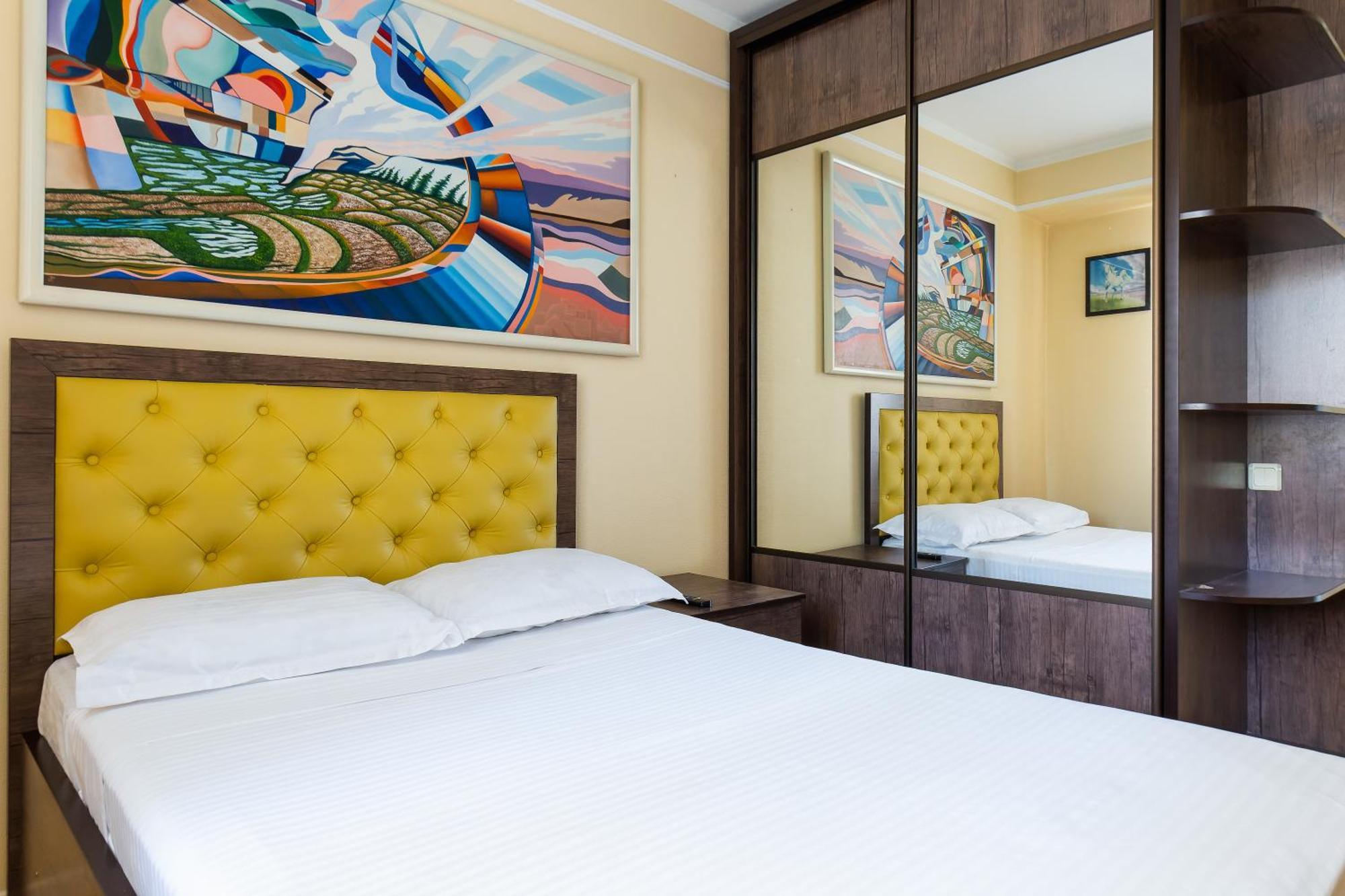 Downtown Big Apartment Tashkent Luaran gambar